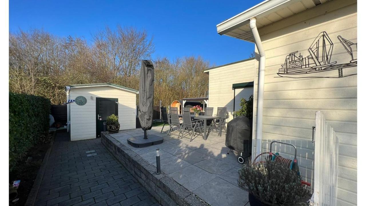 Chalet Buutengeweun, Met Luxe Jacuzzi En Tonsauna Sint Annaland Dış mekan fotoğraf