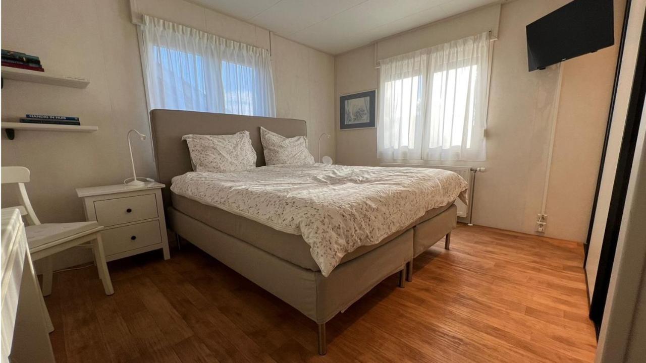 Chalet Buutengeweun, Met Luxe Jacuzzi En Tonsauna Sint Annaland Dış mekan fotoğraf