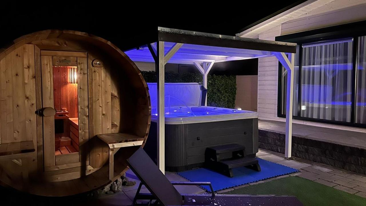 Chalet Buutengeweun, Met Luxe Jacuzzi En Tonsauna Sint Annaland Dış mekan fotoğraf