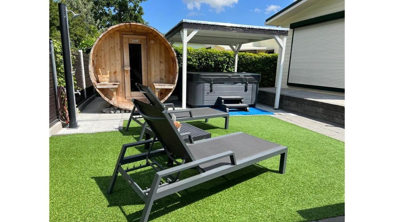 Chalet Buutengeweun, Met Luxe Jacuzzi En Tonsauna Sint Annaland Dış mekan fotoğraf